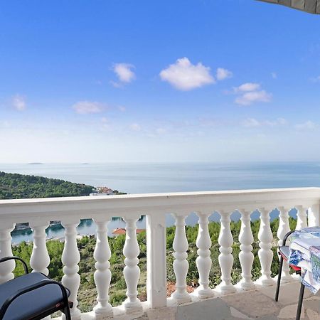 1 Bedroom Stunning Apartment In Primošten Εξωτερικό φωτογραφία