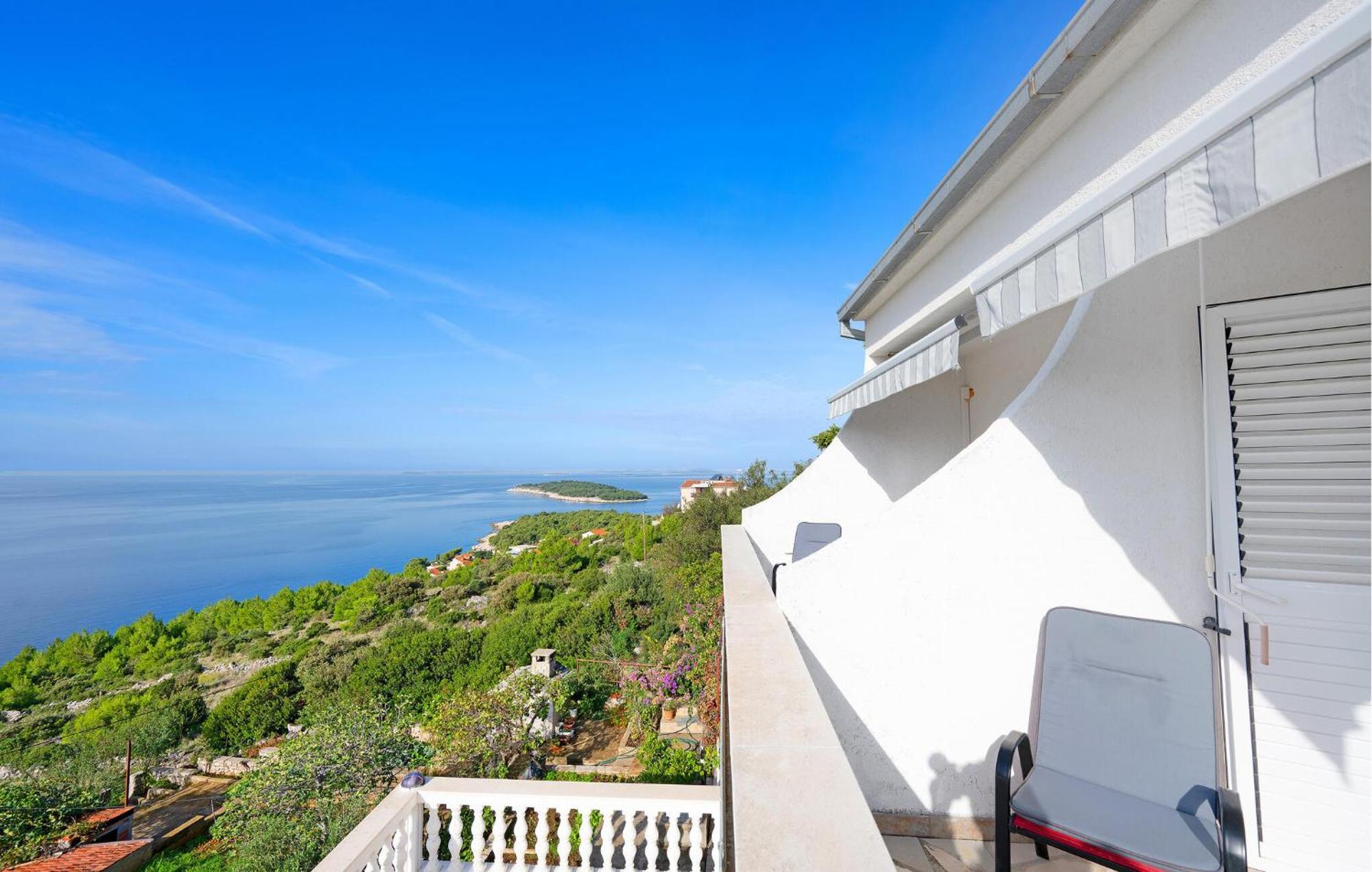 1 Bedroom Stunning Apartment In Primošten Εξωτερικό φωτογραφία