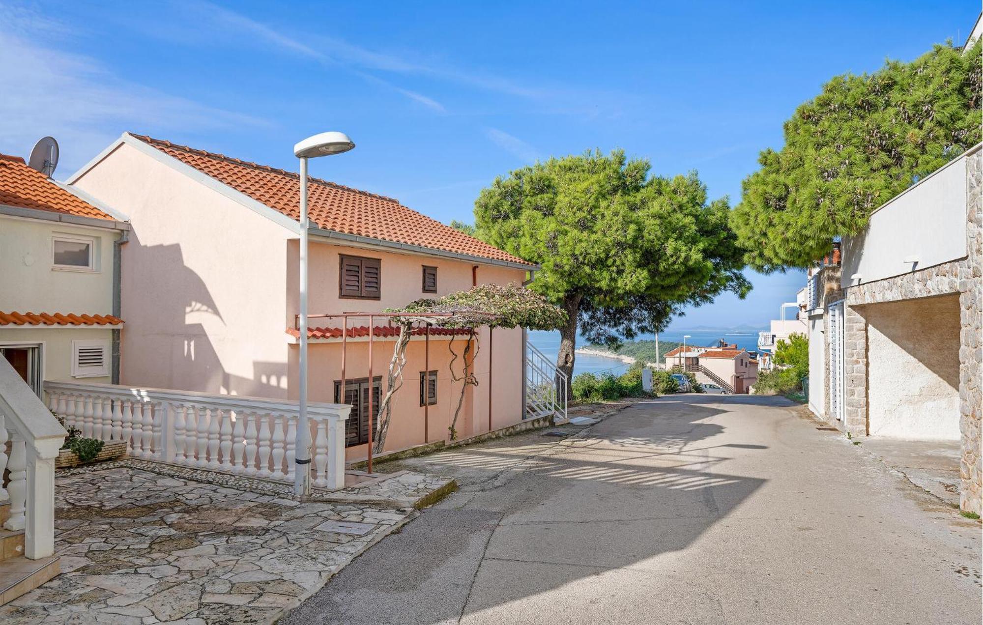 1 Bedroom Stunning Apartment In Primošten Εξωτερικό φωτογραφία